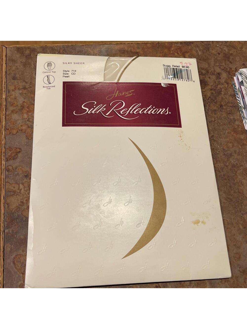Hanes Silk Reflections Control Top Panty Hose Pearl CD